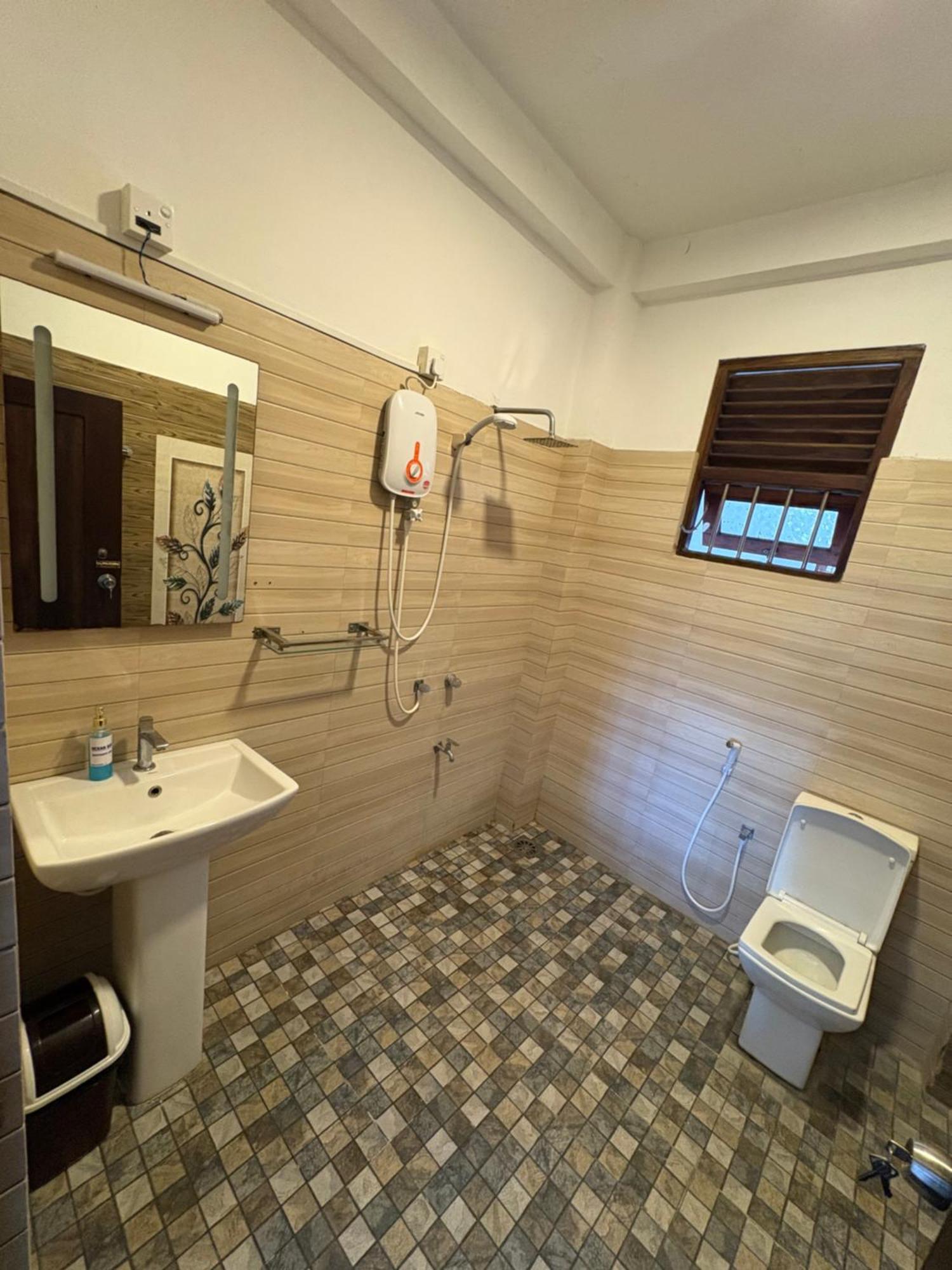 Wake N Flow, Weligama Habitación foto